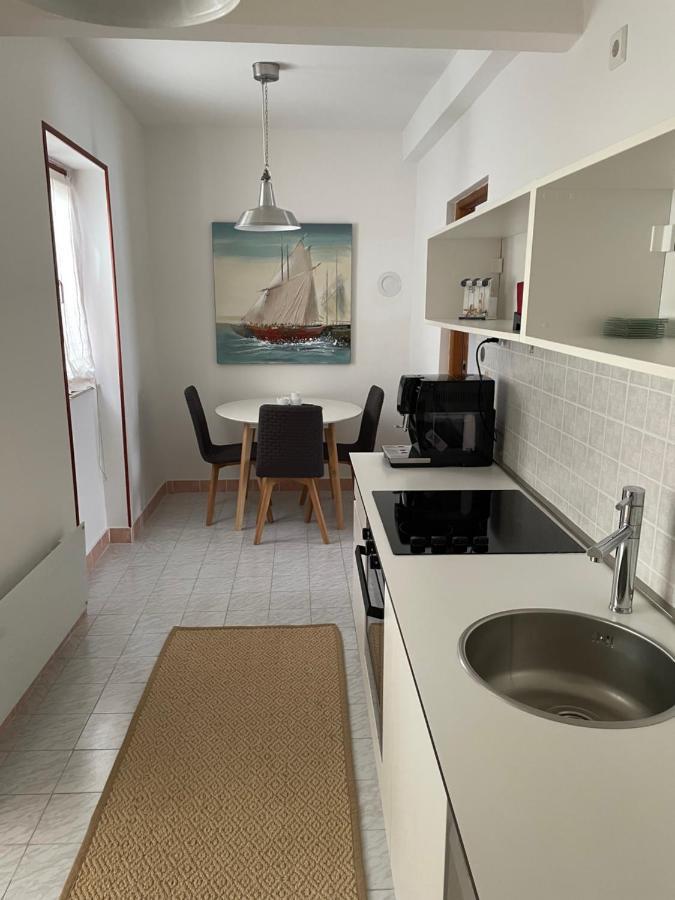 Holiday Home Cesarica カルロバッグ エクステリア 写真
