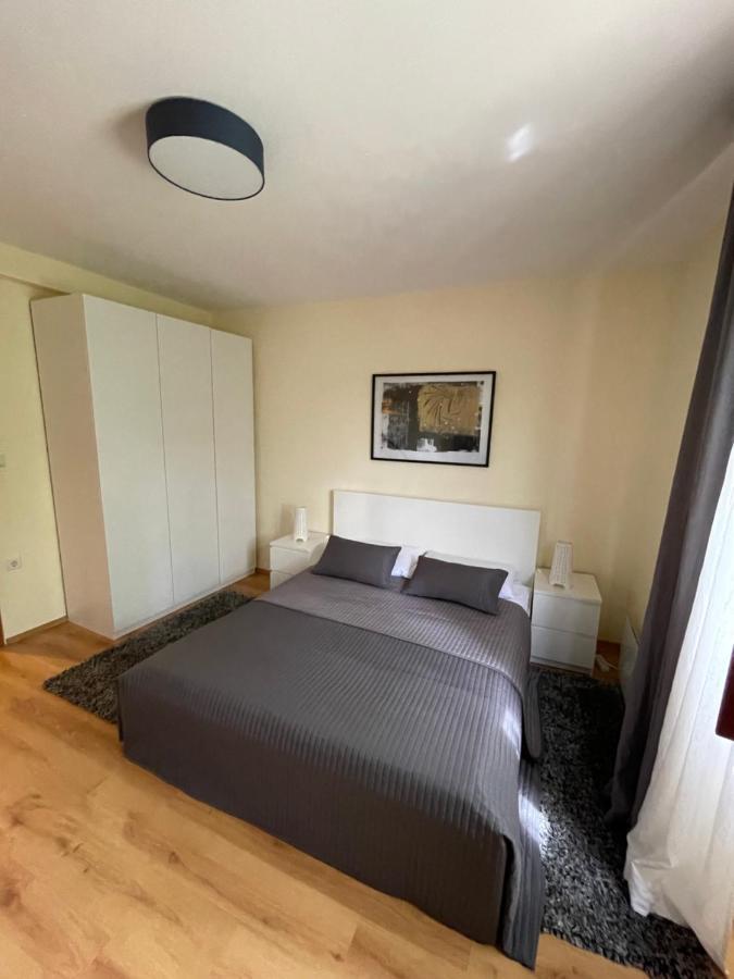 Holiday Home Cesarica カルロバッグ エクステリア 写真