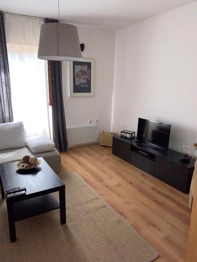 Holiday Home Cesarica カルロバッグ エクステリア 写真